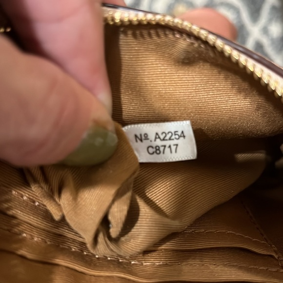 Coach Faded Blush Pebble Leather Corner Zip Wristlet w/ Horse & Carriage - Picture 7 of 10